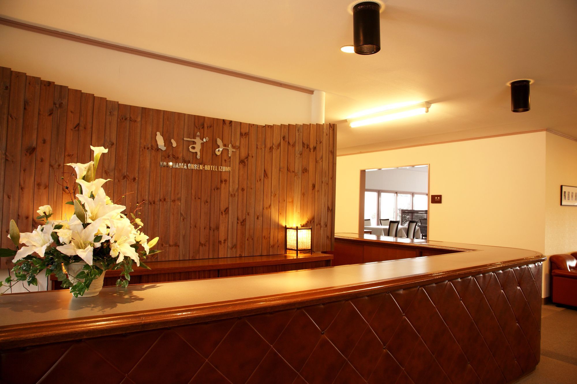 Hotel Izumi Сираои Экстерьер фото